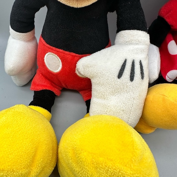 Walt Disney Mickey and Minnie Mouse stuffed dolls - Picture 4 of 12